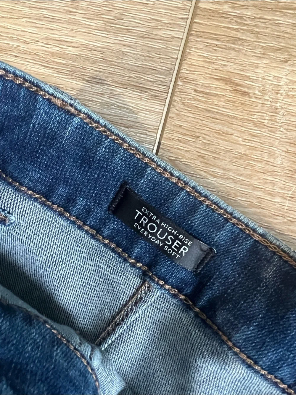 White House Black Market Women's Dark Blue Extra high rise trouser Jeans